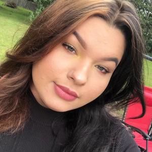 Meet your Posher, Zoe